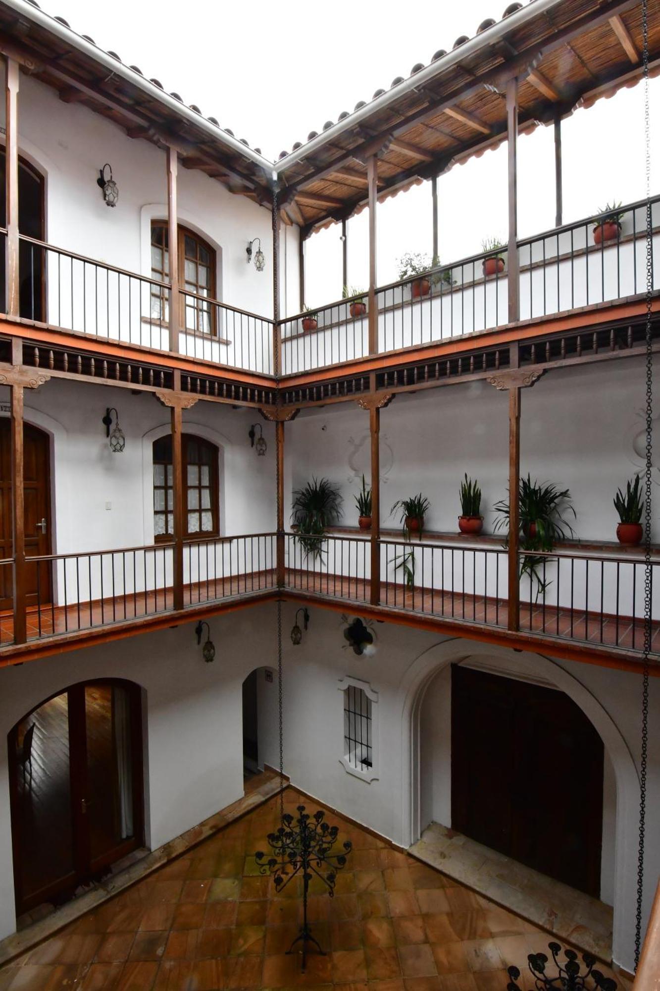 סוקרה Parador Santa Maria La Real מראה חיצוני תמונה
