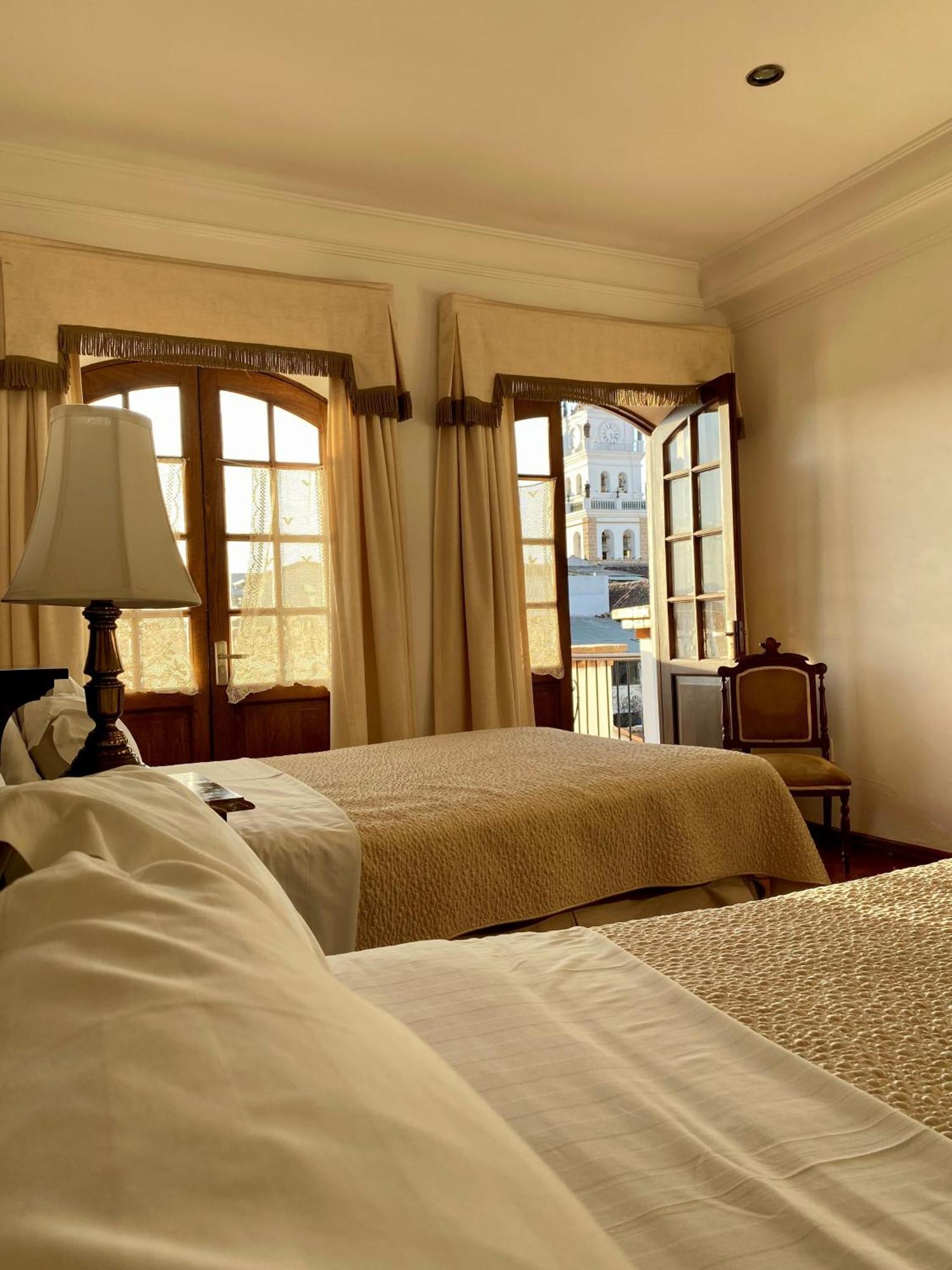 סוקרה Parador Santa Maria La Real מראה חיצוני תמונה