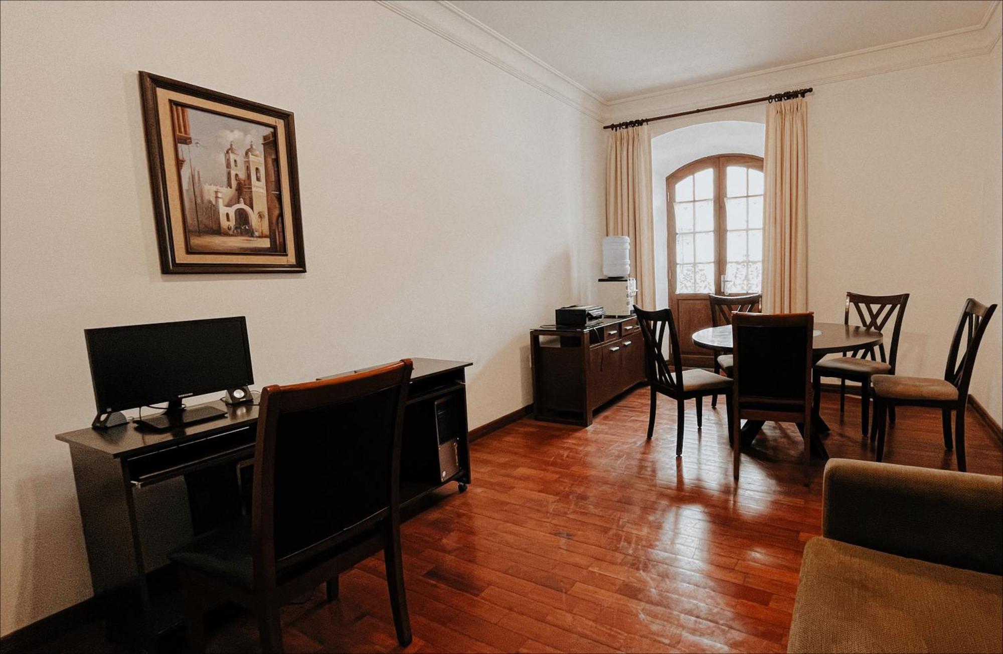 סוקרה Parador Santa Maria La Real מראה חיצוני תמונה