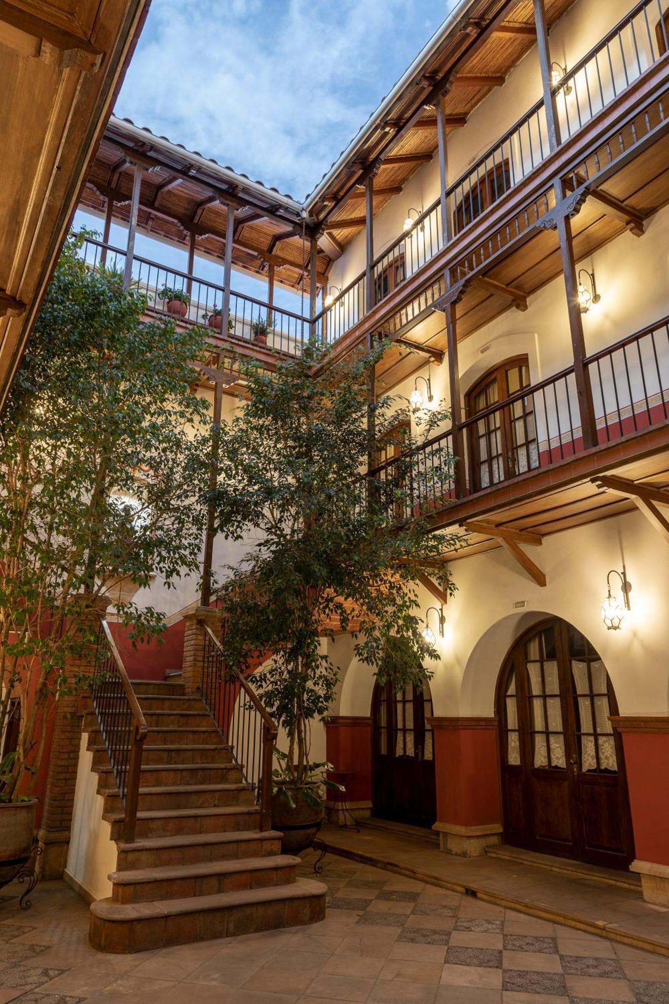 סוקרה Parador Santa Maria La Real מראה חיצוני תמונה