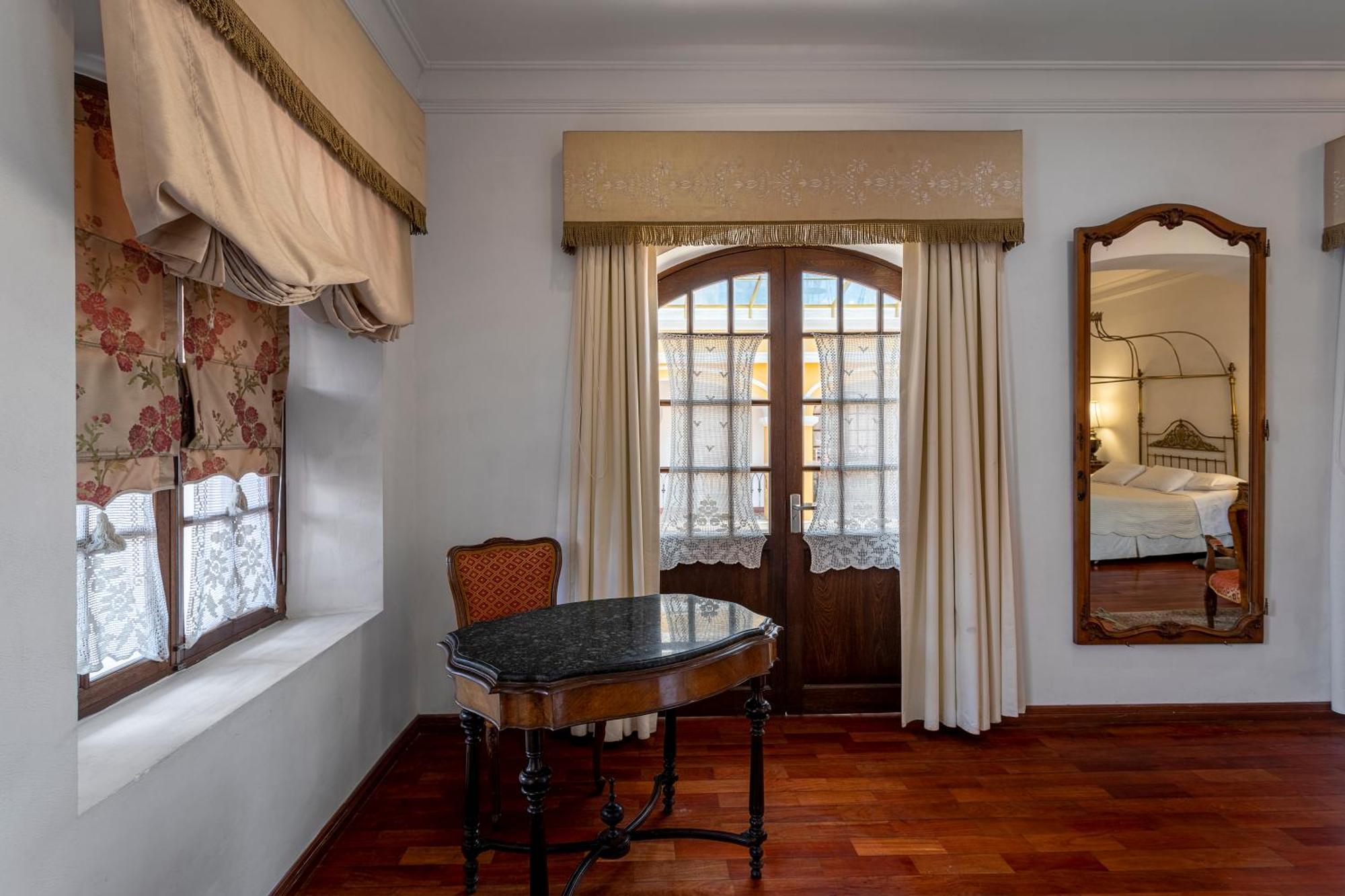 סוקרה Parador Santa Maria La Real מראה חיצוני תמונה